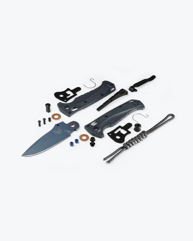 BenchMade Mini Adira® | Tempest Gray | Drop-Point